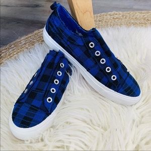 Corky’s slip on sneakers